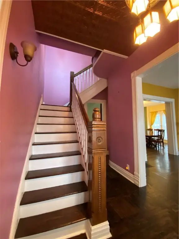 1013 Monroe Avenue, Charleston, IL 61920 - Image #2