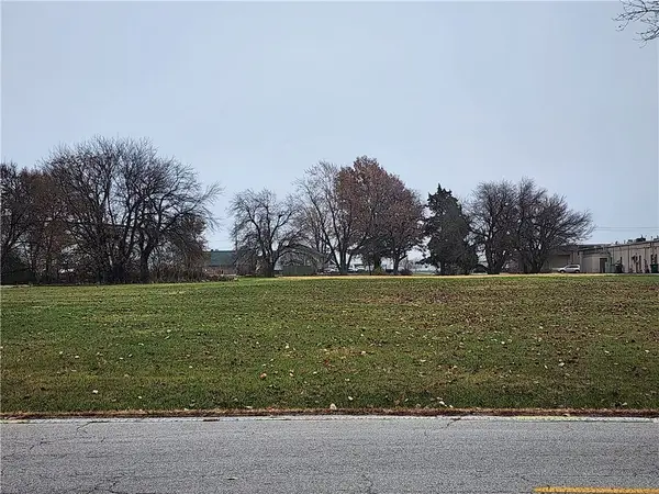 3198 N Charles Street, Decatur, IL 62526