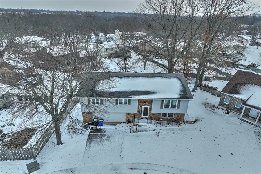 1051 Valley View Court, Decatur, IL 62522 - Image #2