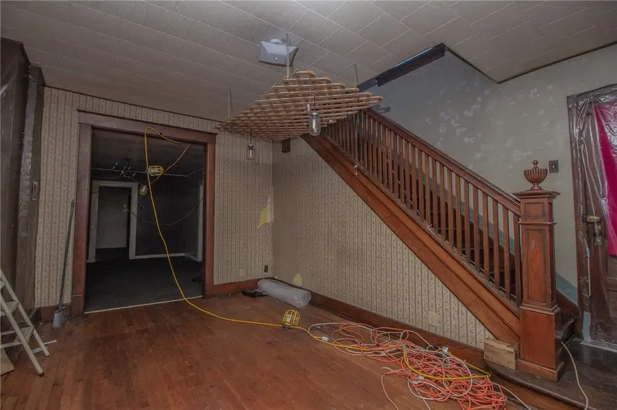 909 Broadway Avenue, Mattoon, IL 61938 - Image #2