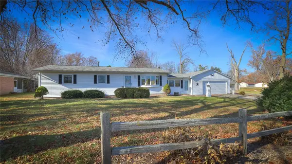 707 S Airport Road, Decatur, IL 62521