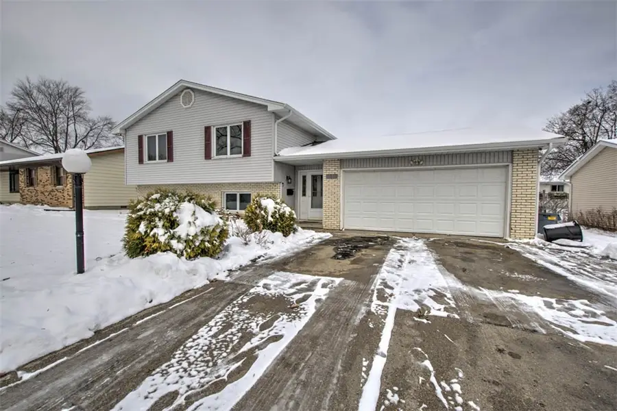 1686 E Barrington Avenue, Decatur, IL 62526 - Image #2