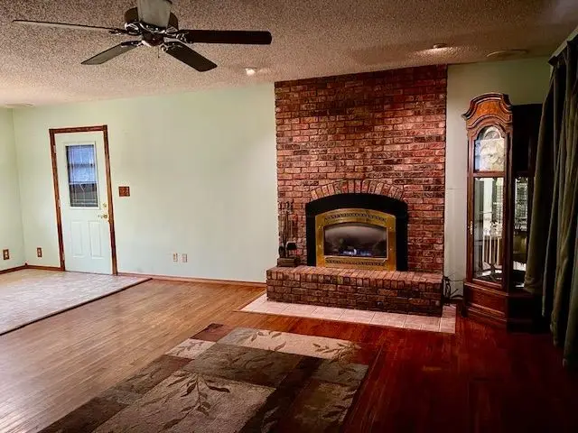 25484 Riverside Court, Danville, IL 61834 - Image #2