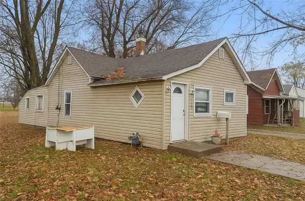 311 & 313 Saint Clair Street #313, Paris, IL 61944