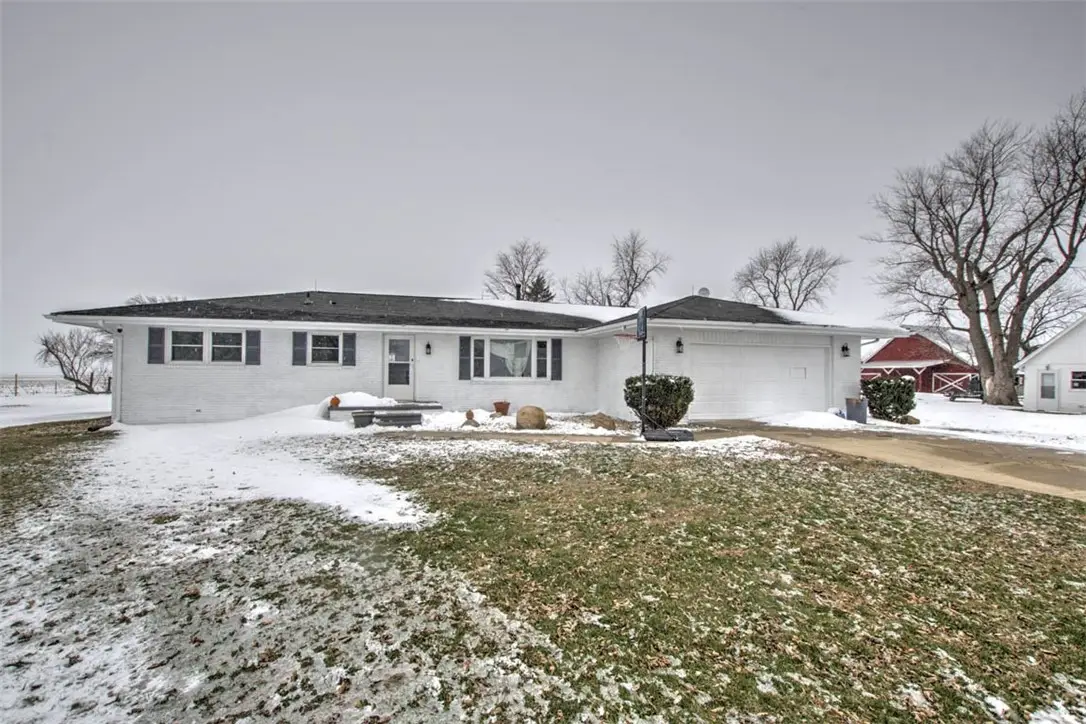 107 Cr 2300n Road, Dalton City, IL 61925 - Image #1
