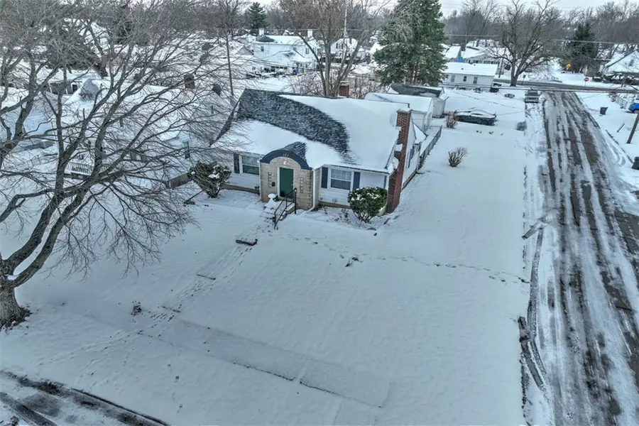 777 W Harper Avenue, Decatur, IL 62526 - Image #3
