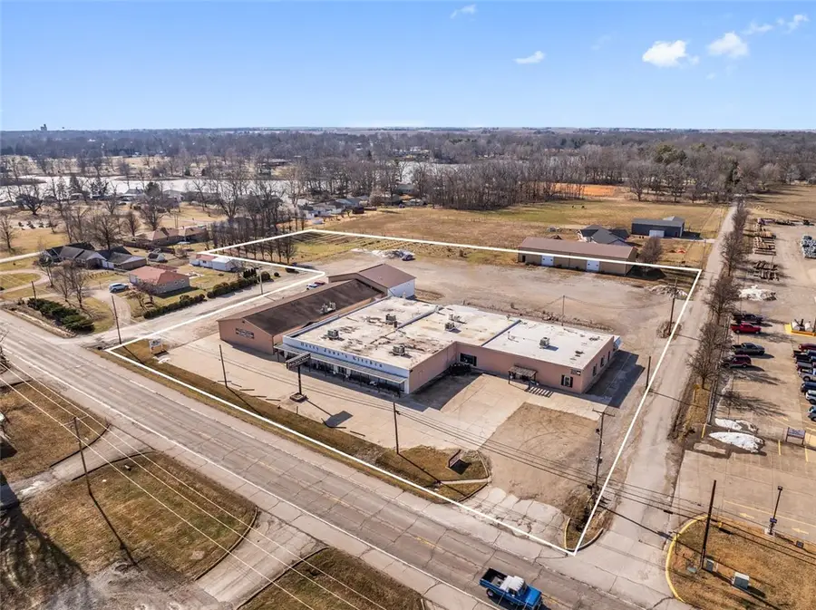 1249 N Main Street, Paris, IL 61944 - Image #3