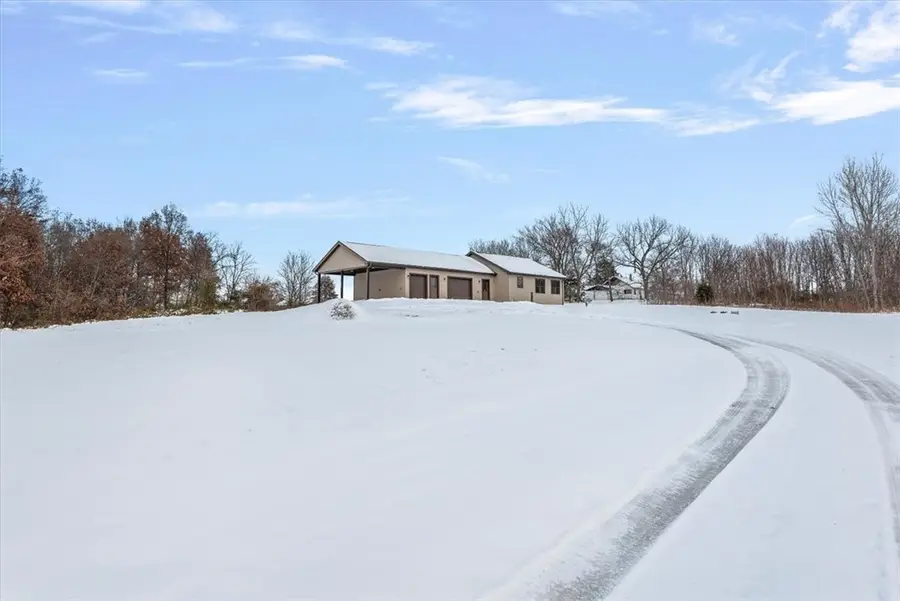 1389 State Hwy 16, Shelbyville, IL 62565 - Image #2