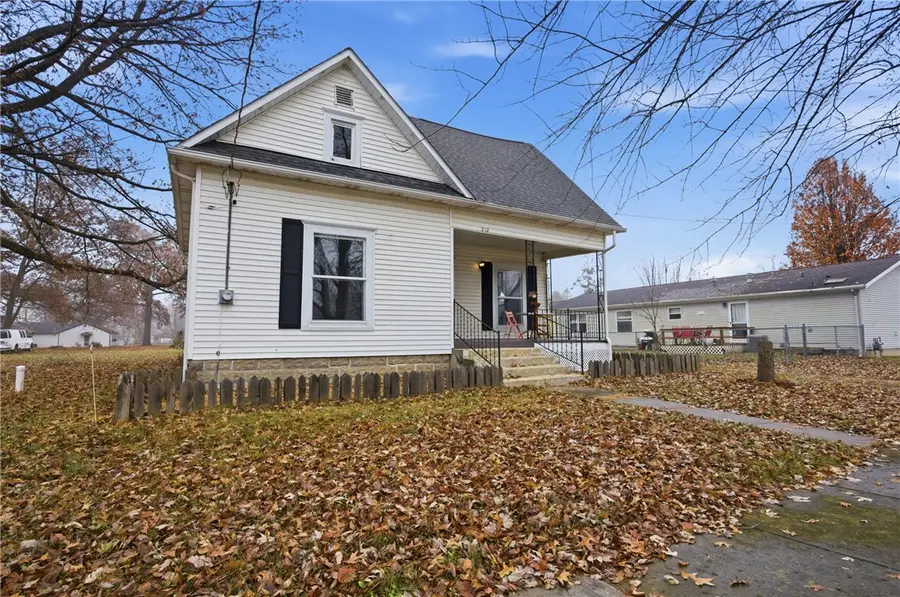 212 S Broadway Street, Greenup, IL 62428 - Image #3