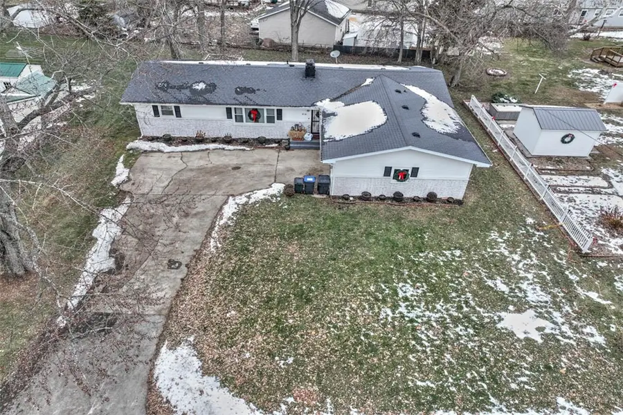 414 W Crea Street, Cerro Gordo, IL 61818 - Image #2