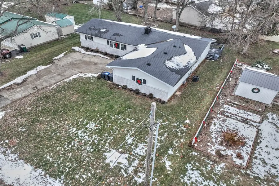 414 W Crea Street, Cerro Gordo, IL 61818 - Image #3