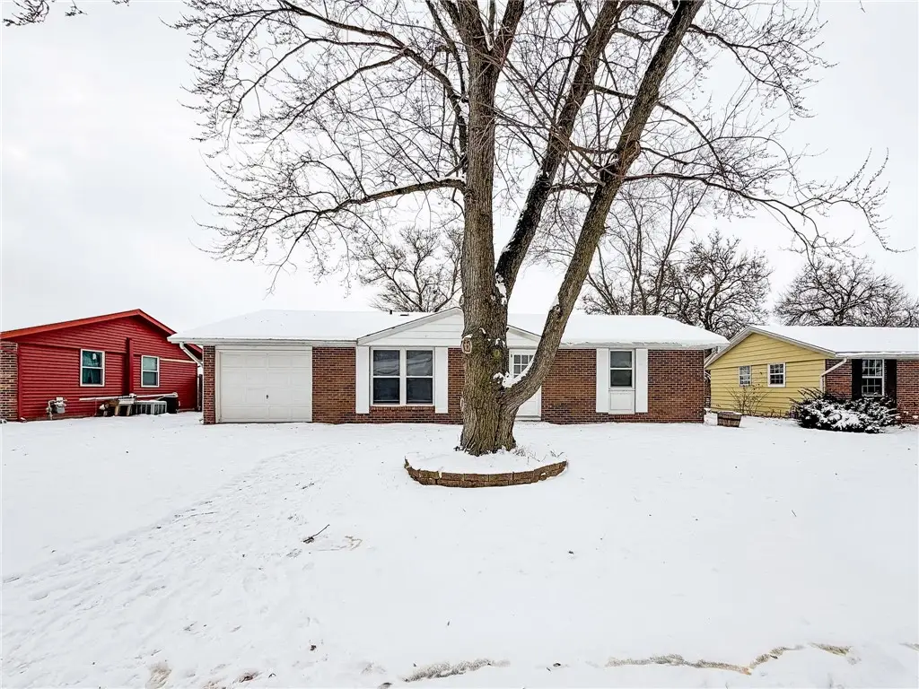 914 W Elizabeth Street, Paris, IL 61944 - Image #1