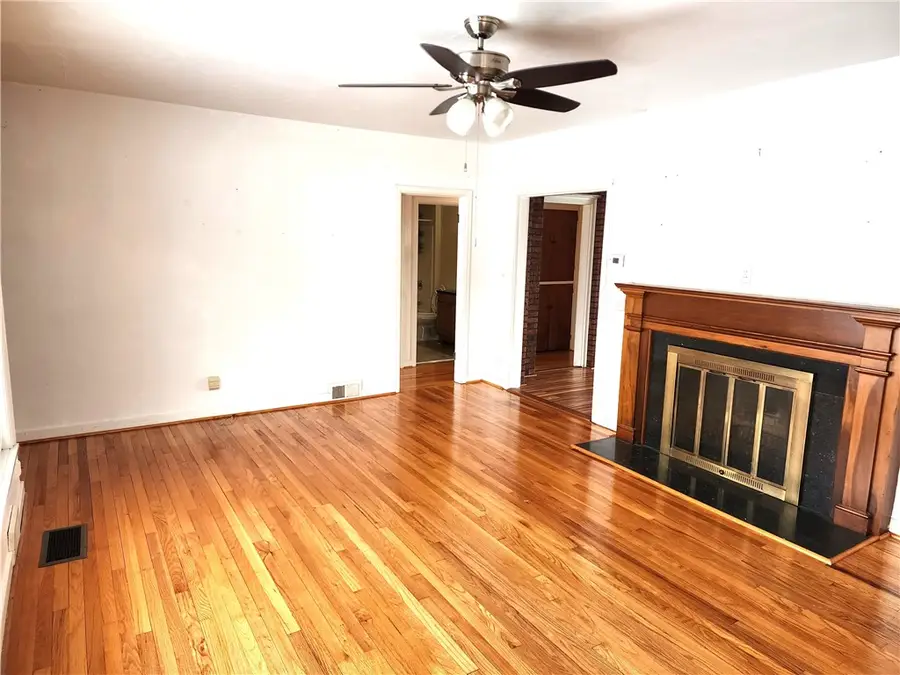 304 E Jackson Street, Sullivan, IL 61951 - Image #2