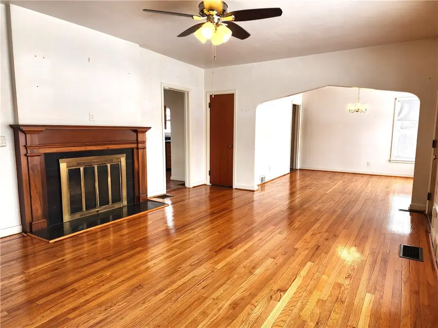 304 E Jackson Street, Sullivan, IL 61951 - Image #3