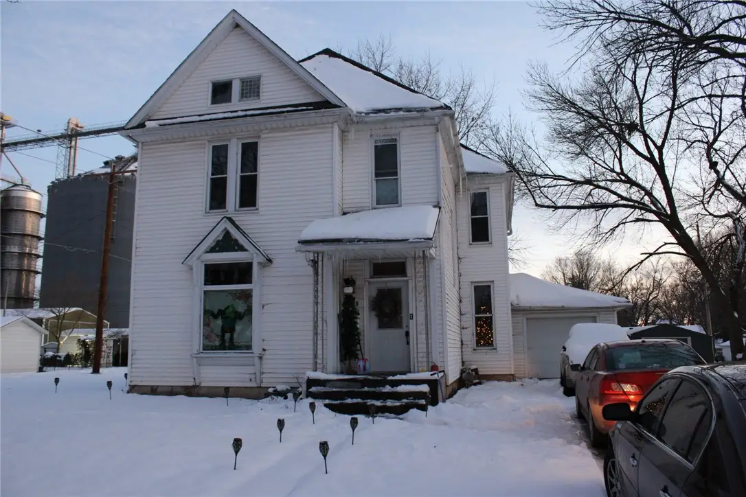 229 W Madison Street, Moweaqua, IL 62550 - Image #1