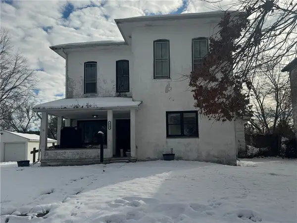 328 Chestnut Street, Paris, IL 61944