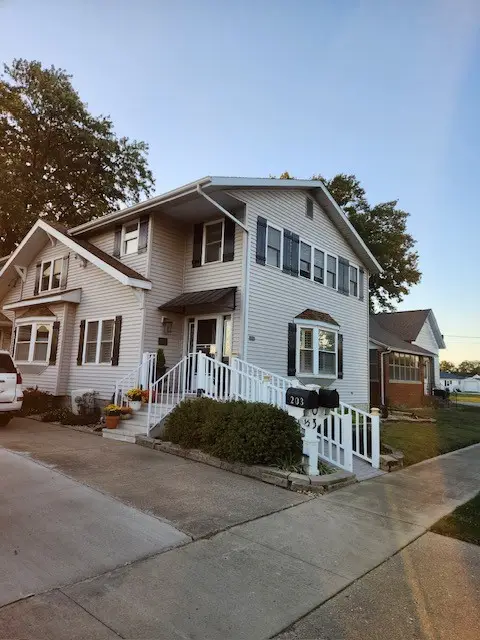 203 S Mulberry Street, Effingham, IL 62401