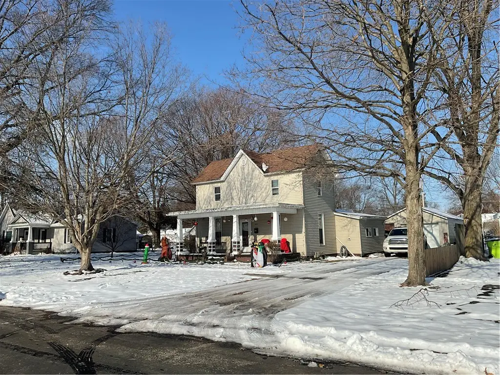 321 South Street, Moweaqua, IL 62550 - Image #1
