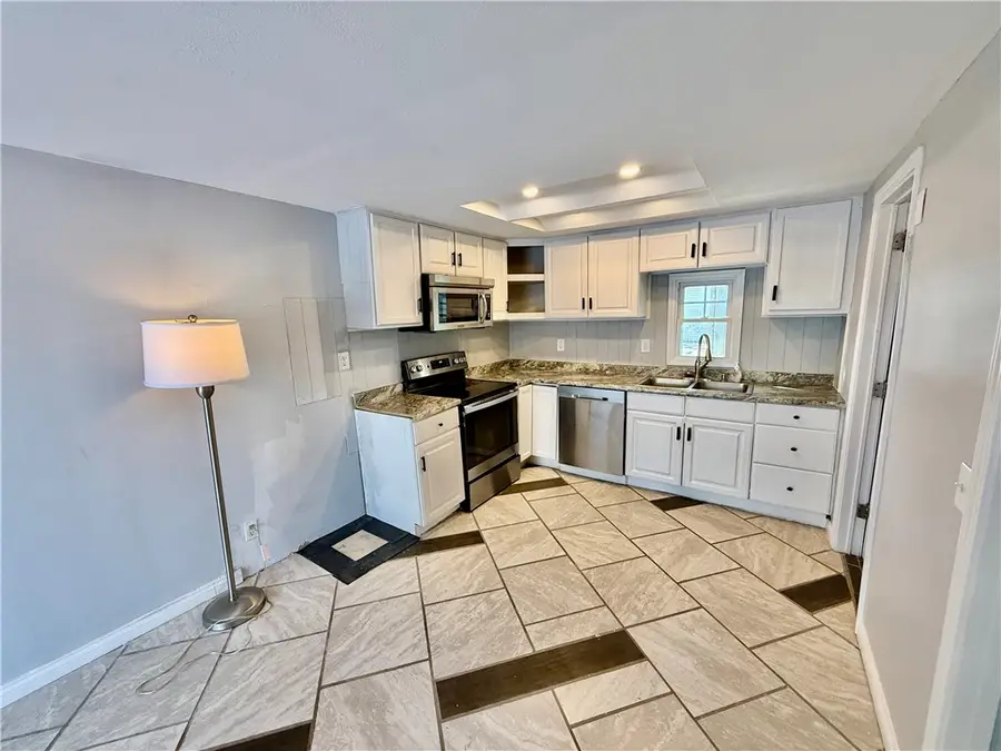 1484 E Clay Street, Decatur, IL 62521 - Image #3