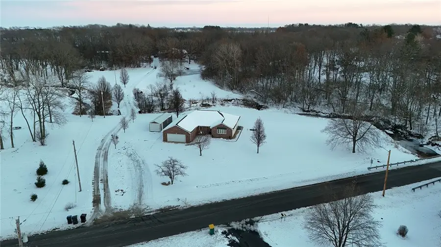 3058 S Long Creek Road, Decatur, IL 62521 - Image #2