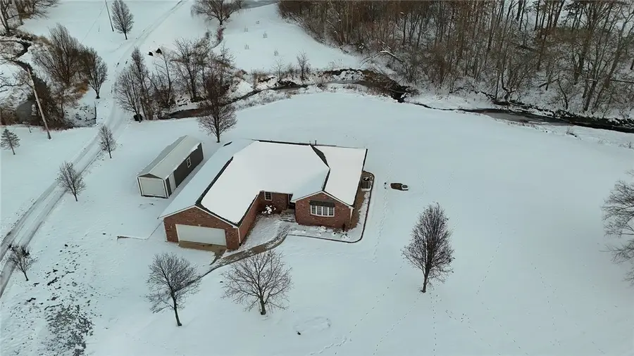 3058 S Long Creek Road, Decatur, IL 62521 - Image #3