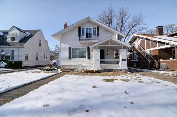 215 N Taylor Avenue, Decatur, IL 62522