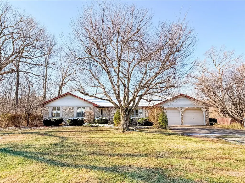 17383 N Hummingbird Lane, Marshall, IL 62441 - Image #1