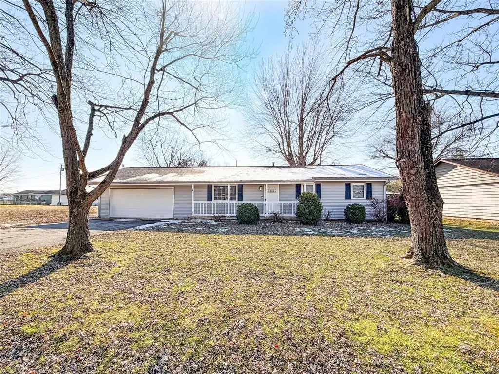 107 Linden Street, Marshall, IL 62441 - Image #1