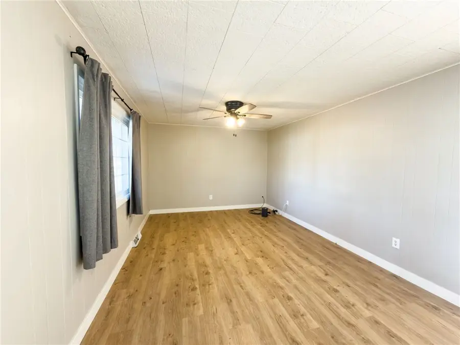 107 Linden Street, Marshall, IL 62441 - Image #3