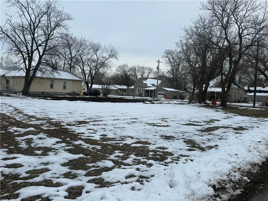 108 E King Street, Sullivan, IL 61951 - Image #3