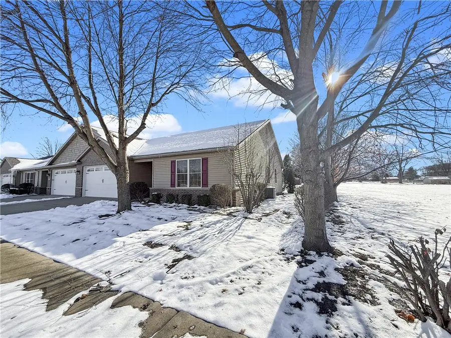 535 Lourdes Place, Decatur, IL 62526 - Image #2
