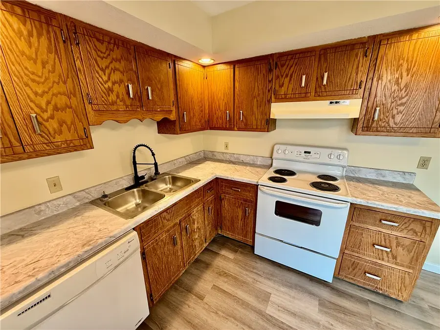 2051 E Mill Stone Road, Decatur, IL 62526 - Image #2