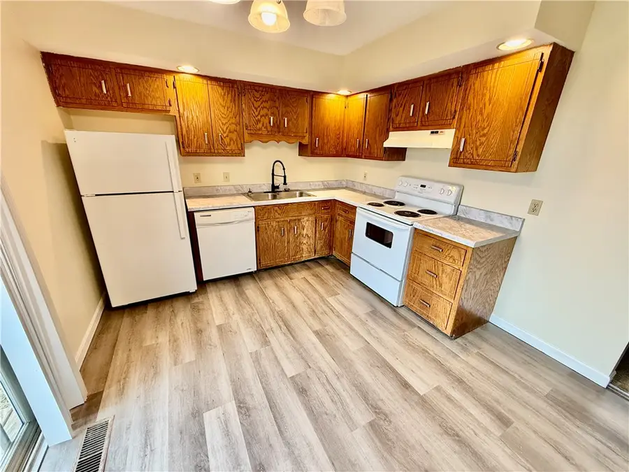 2051 E Mill Stone Road, Decatur, IL 62526 - Image #3