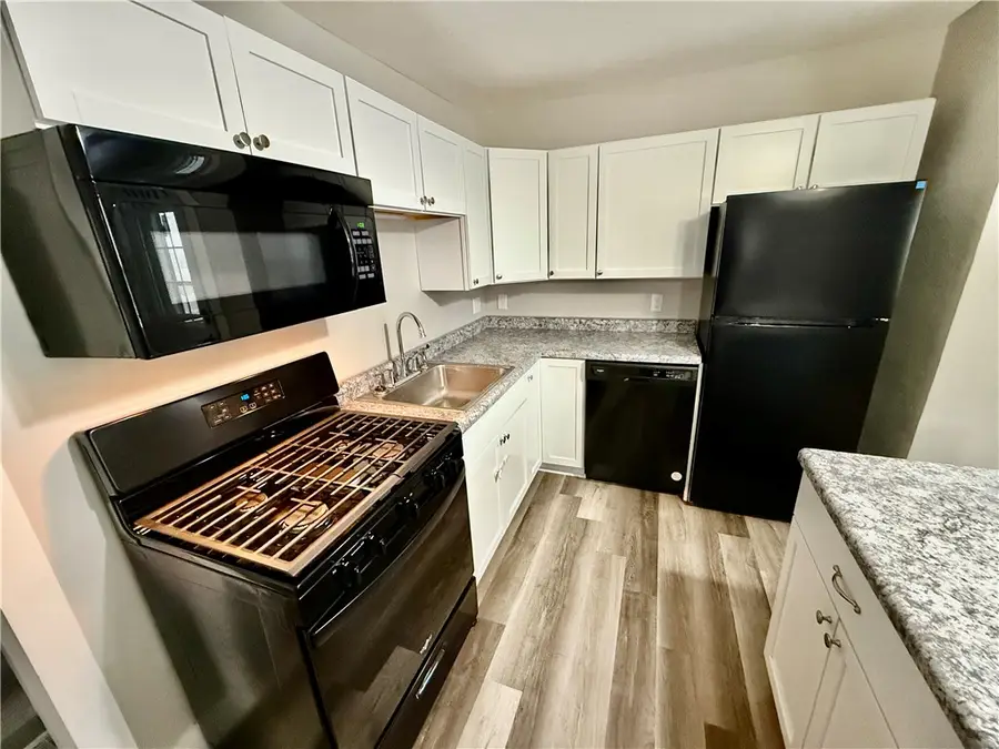 3499 W Lafayette Avenue, Decatur, IL 62522 - Image #3