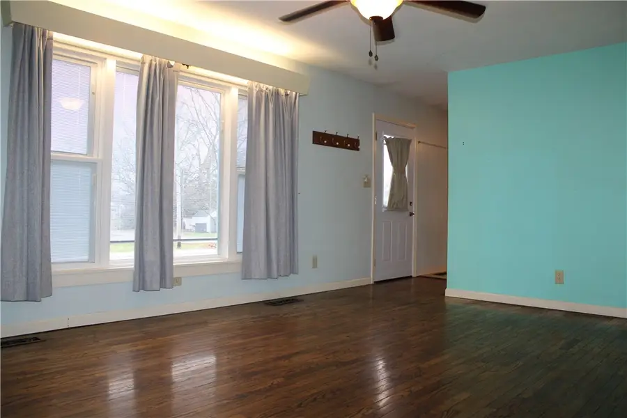 505 W North 4th Street, Shelbyville, IL 62565 - Image #2