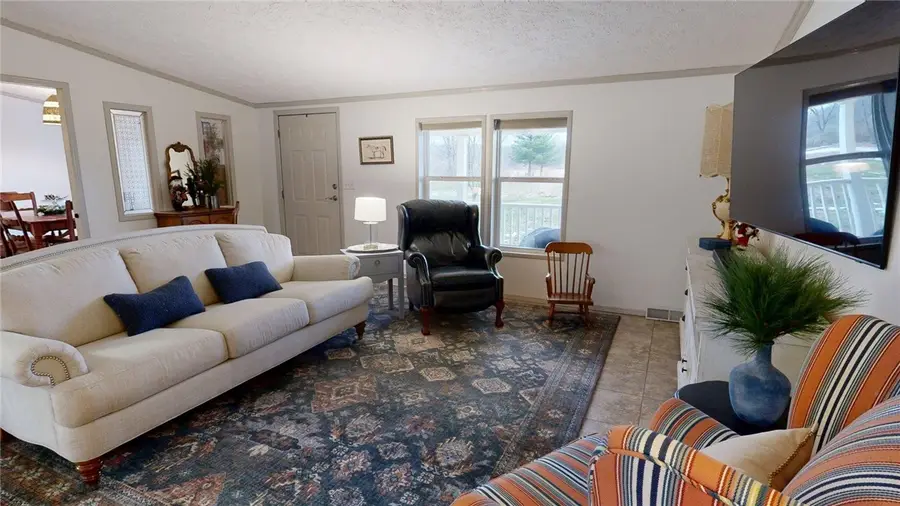 2128 E 1525 North Road, Shelbyville, IL 62565 - Image #3