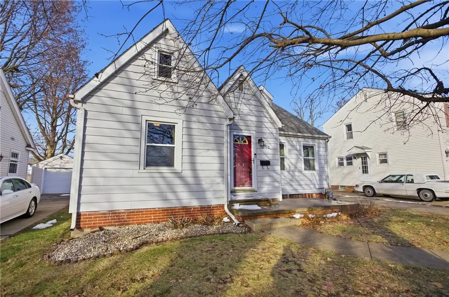 3012 Richmond Avenue, Mattoon, IL 61938 - Image #2