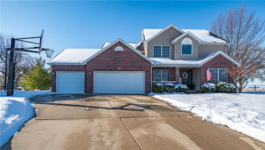 1013 Malinda Court, Forsyth, IL 62535 - Image #2