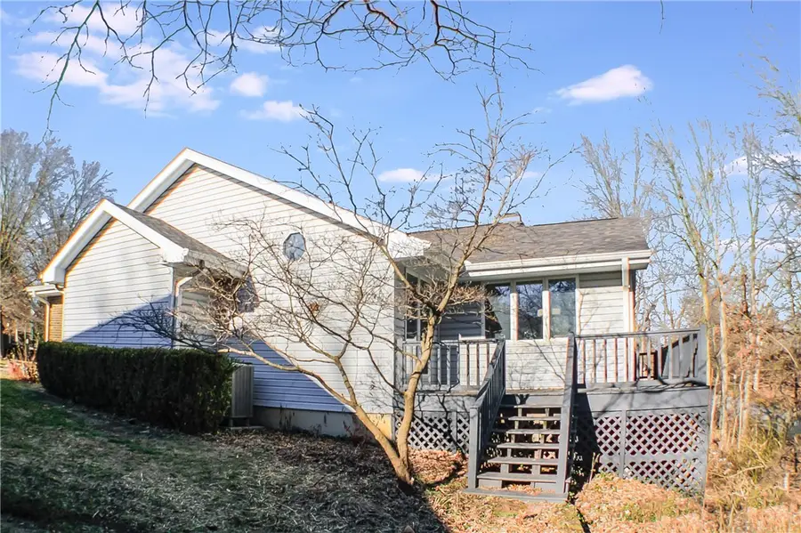 2327 Ellington Place, Charleston, IL 61920 - Image #3