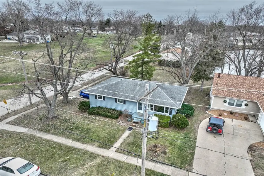2105 N Summit Avenue, Decatur, IL 62526 - Image #3