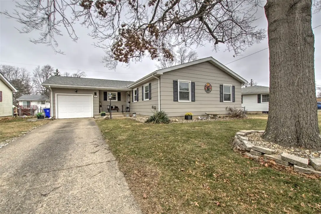 304 Southampton Drive, Decatur, IL 62526 - Image #1
