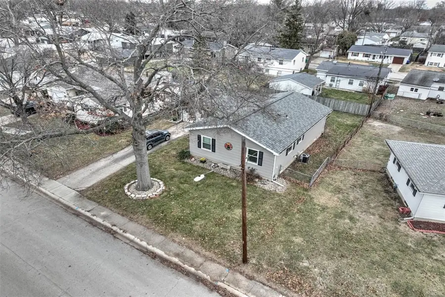 304 Southampton Drive, Decatur, IL 62526 - Image #2