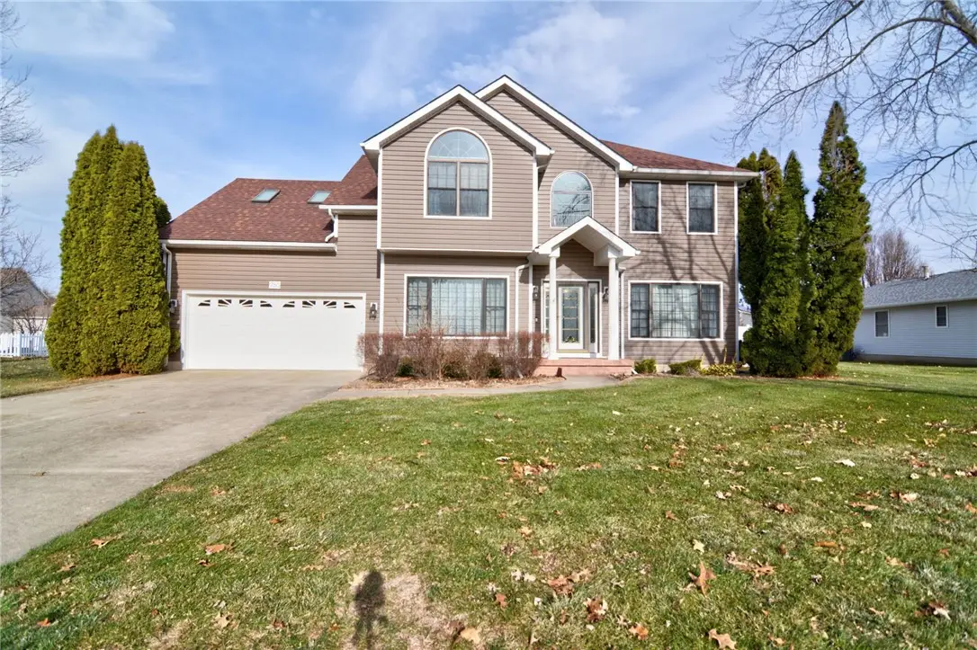 760 W Forsyth Parkway, Forsyth, IL 62535 - #1