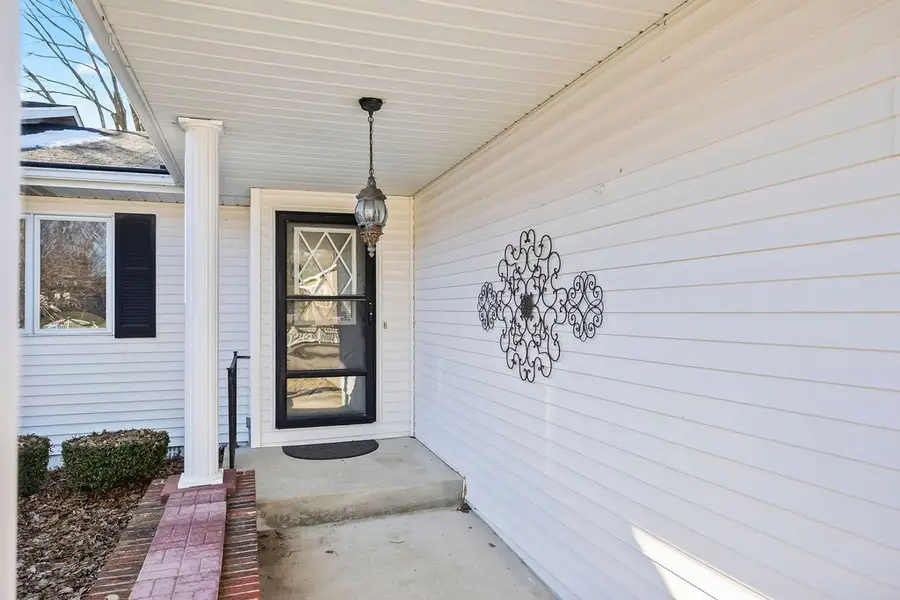 1433 Masters Lane, Decatur, IL 62521 - Image #2