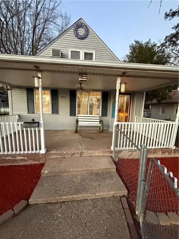 2312 W Center Street, Decatur, IL 62526 - Image #2