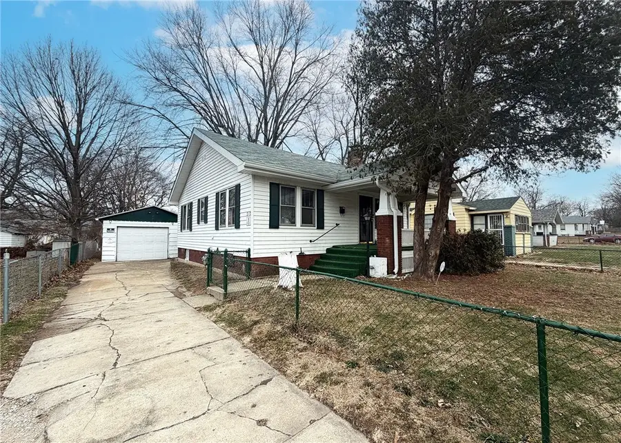 1422 E Sedgwick Street, Decatur, IL 62521 - Image #3