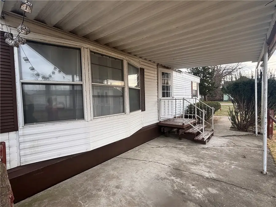 115 Caldwell Avenue, Danville, IL 61832 - Image #2