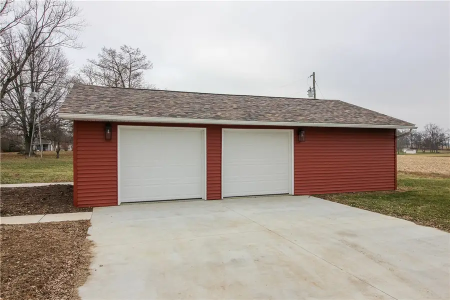 2029 E County Road 250n, Mattoon, IL 61938 - Image #2