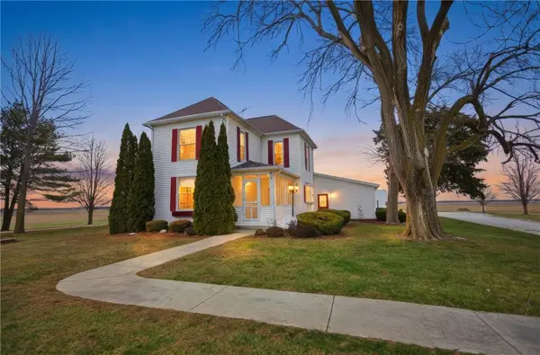 21137 E County Road 1050n, Ashmore, IL 61912