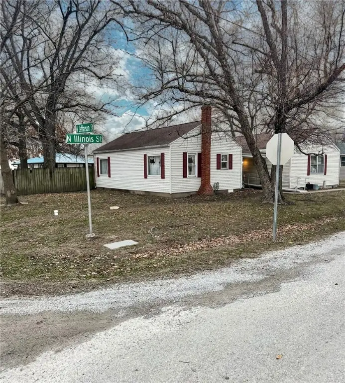 201 N Illinois Street, Toledo, IL 62468 - Image #3